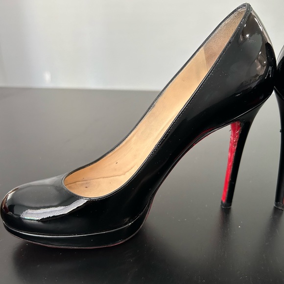 Christian Louboutin women’s heels black - Picture 3 of 7